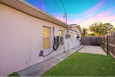 5681 Cedar Street NE, Saint Petersburg, FL 33703 - Photo 35