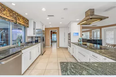 4313 50th Place S, Saint Petersburg, FL 33711 - Photo 11