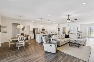 6906 Treymont Dr, Lakeland, FL 33813 - Photo 11