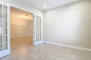 8613 Grand Alberato Rd, Tampa, FL 33647 - Photo 21