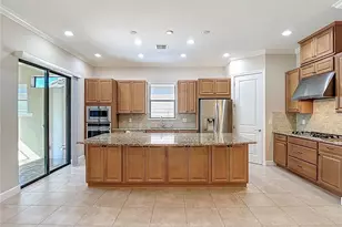 8613 Grand Alberato Rd, Tampa, FL 33647 - Photo 13