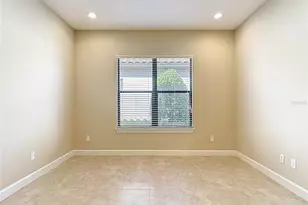 8613 Grand Alberato Rd, Tampa, FL 33647 - Photo 15