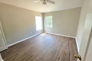 12604 Montford Ln, Riverview, FL 33579 - Photo 9