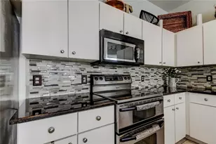 19131 Lake Audubon Dr, Tampa, FL 33647 - Photo 15