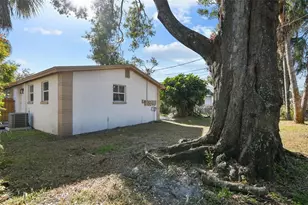 2135 W St Conrad St, Tampa, FL 33607 - Photo 7