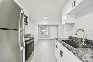 2135 W St Conrad St, Tampa, FL 33607 - Photo 21