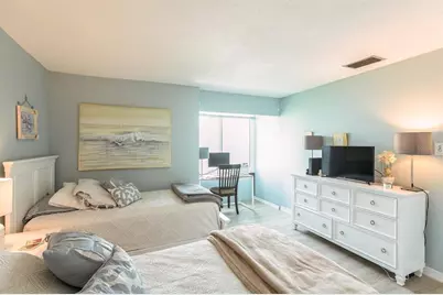 1255 E Peppertree Drive #501, Sarasota, FL 34242 - Photo 15