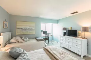 1255 E Peppertree Dr, Sarasota, FL 34242 - Photo 15