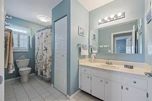 1207 Bluewater Dr, Sun City Center, FL 33573 - Photo 31