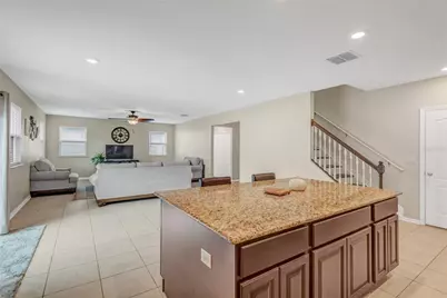 12407 Brick Cobblestone Drive, Riverview, FL 33579 - Photo 11