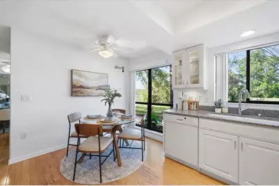 4230 Glen Haven Lane #4230, Tampa, FL 33618 - Photo 9