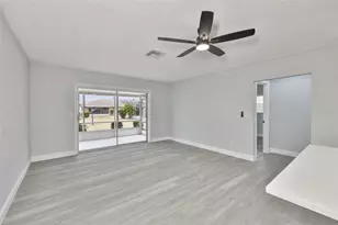 1007 Strawpocket Pl, Sun City Center, FL 33573 - Photo 23