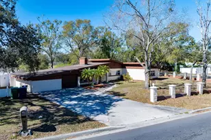 11608 N Blvd, Tampa, FL 33612 - Photo 3