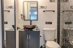 11608 N Blvd, Tampa, FL 33612 - Photo 13