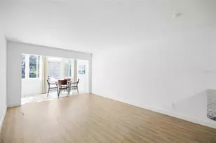 9950 47th Ave N, Saint Petersburg, FL 33708 - Photo 11