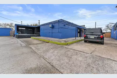 701 49th Street S, Gulfport, FL 33707 - Photo 11