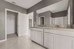 1304 Sugarwood St, Davenport, FL 33837 - Photo 17