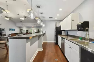 113 Sea Horse Dr SE, Saint Petersburg, FL 33705 - Photo 21