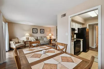 113 Seahorse Drive SE #A, Saint Petersburg, FL 33705 - Photo 9