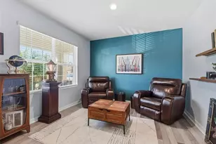 32577 Kobuk Valley Ave, Wesley Chapel, FL 33543 - Photo 9