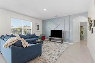 32577 Kobuk Valley Ave, Wesley Chapel, FL 33543 - Photo 11