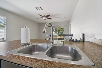 10104 Hawk Storm Avenue, Tampa, FL 33610 - Photo 9