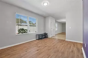 10104 Hawk Storm Ave, Tampa, FL 33610 - Photo 7