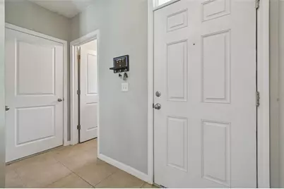 10104 Hawk Storm Avenue, Tampa, FL 33610 - Photo 3