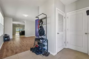 10104 Hawk Storm Ave, Tampa, FL 33610 - Photo 3