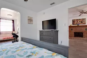 368 Ridge Rd SW, Largo, FL 33770 - Photo 37