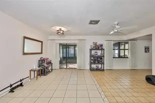 5534 22nd Ave N, Saint Petersburg, FL 33710 - Photo 7