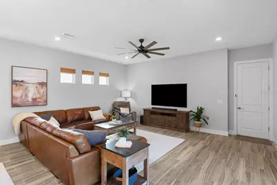 8249 Ivy Stark Boulevard, Wesley Chapel, FL 33545 - Photo 9