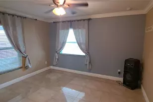 3964 22nd Ave N, Saint Petersburg, FL 33713 - Photo 9