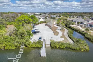 1277 Windy Bay Shl, Tarpon Springs, FL 34689 - Photo 73