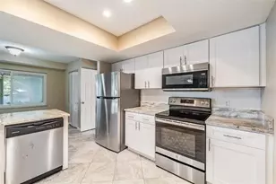 21844 Ocean Pines Dr, Land O Lakes, FL 34639 - Photo 11