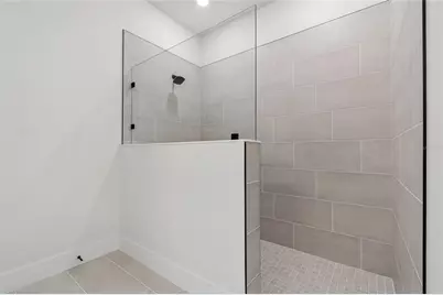 2808 Marrakesh Lane, Sarasota, FL 34234 - Photo 27