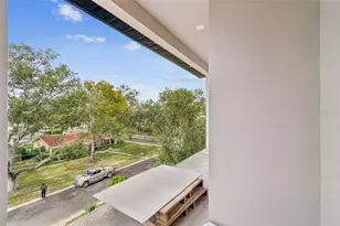 211 S Occident St, Tampa, FL 33609 - Photo 29