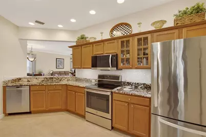 220 Shell Falls Drive, Apollo Beach, FL 33572 - Photo 11