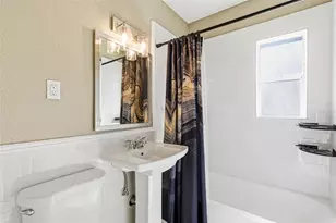 162 41st Ave NE, Saint Petersburg, FL 33703 - Photo 11