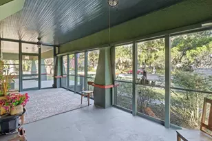 754 NE 2nd Ave, Crystal River, FL 34428 - Photo 3