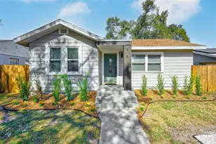 918 E Lambright St, Tampa, FL 33604 - Photo 1
