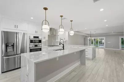 845 Snell Isle Boulevard NE, Saint Petersburg, FL 33704 - Photo 9