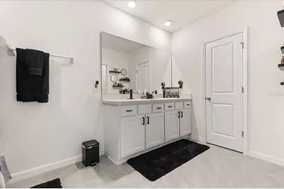 5640 Wandering Willow Drive, Wesley Chapel, FL 33545 - Photo 21