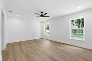 3837 44th Ave N, Saint Petersburg, FL 33714 - Photo 7