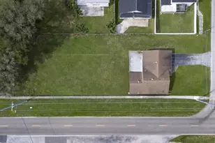 4402 W Lancaster St, Tampa, FL 33616 - Photo 3