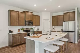 35638 Lowery Trl, Zephyrhills, FL 33541 - Photo 17