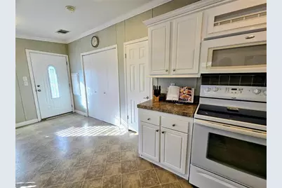 6306 Wealthy Lane, Zephyrhills, FL 33542 - Photo 29