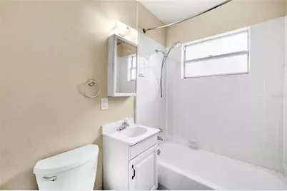 3904 S Clark Avenue, Tampa, FL 33611 - Photo 13