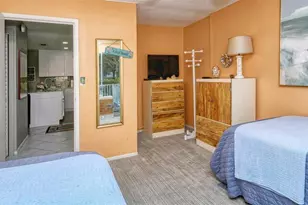 1255 E Peppertree Dr, Sarasota, FL 34242 - Photo 13