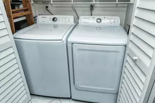 1255 E Peppertree Dr, Sarasota, FL 34242 - Photo 15